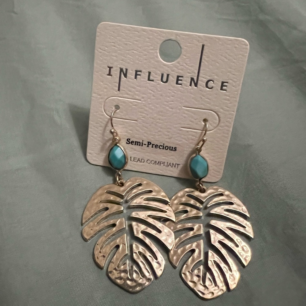 Semi-precious turquoise and gold leaf earrings, brand new, never worn